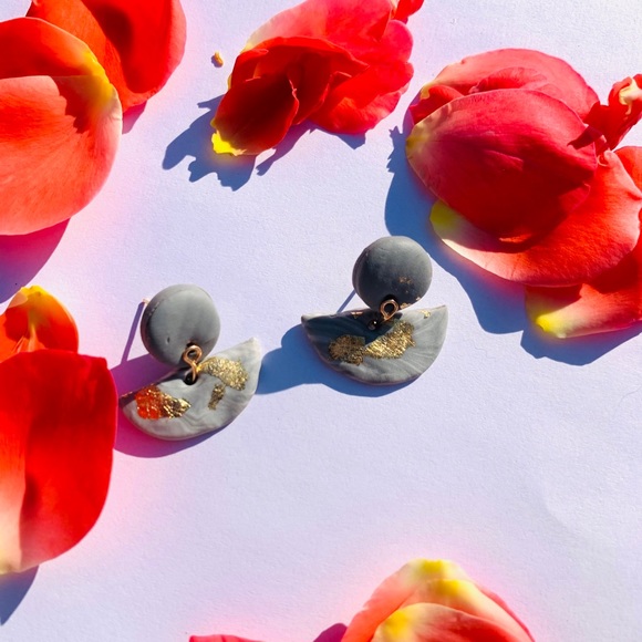 Grey marble earrings - Picture 3 of 4